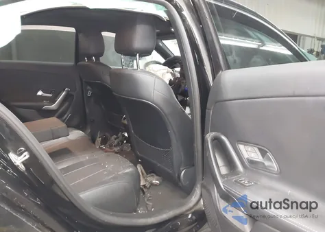 2022 Mercedes-Benz A 220 из США, поврежденный, VIN W1K3G4EB7NJ352736